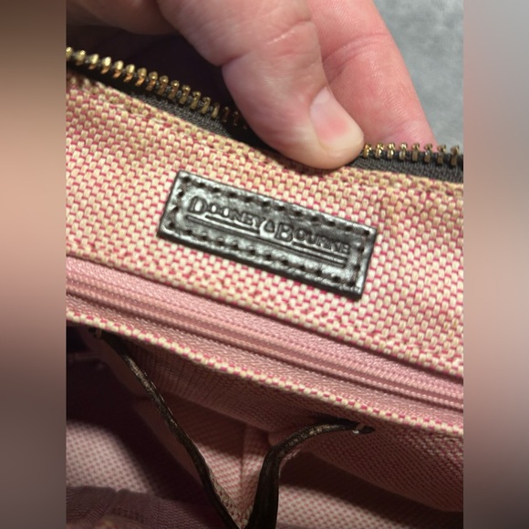 Dooney & Bourke Giraffe Print Hobo w/ Leather Strap & Trim and Gold Hardware - Picture 10 of 10